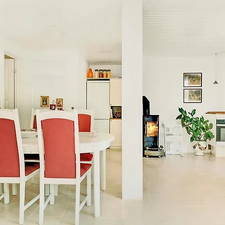 Bed & Breakfast Alokke 3*