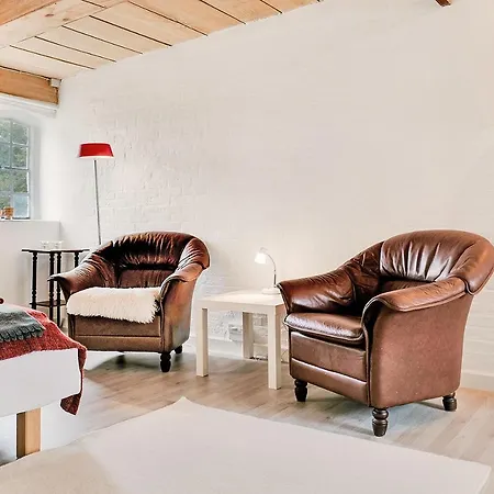 Bed & Breakfast Alokke 3*