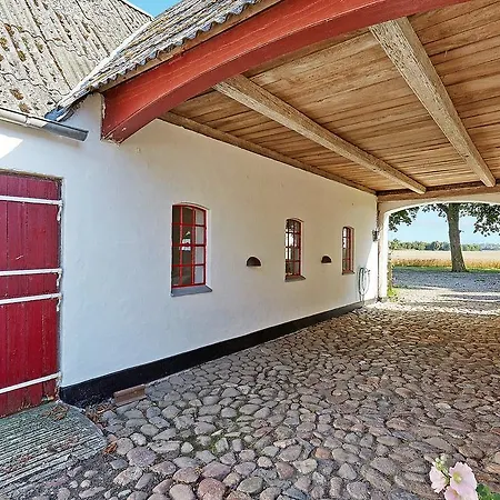 Bed & Breakfast Alokke 3*